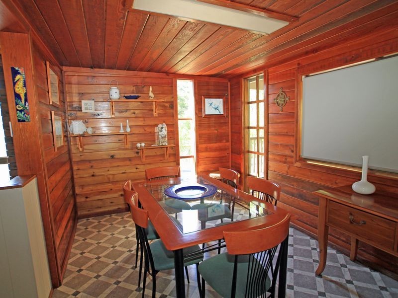 8 Alamein Street, Sussex Inlet NSW 2540