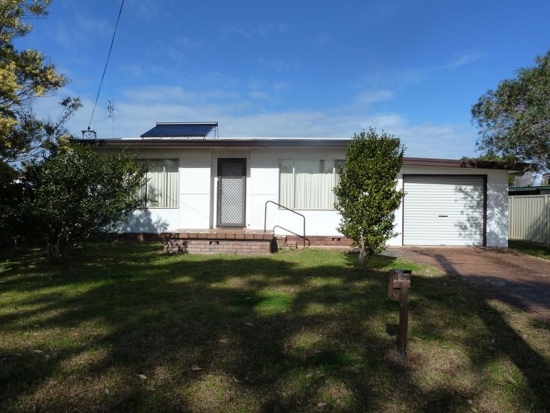 12 Ray Street, Sussex Inlet NSW 2540