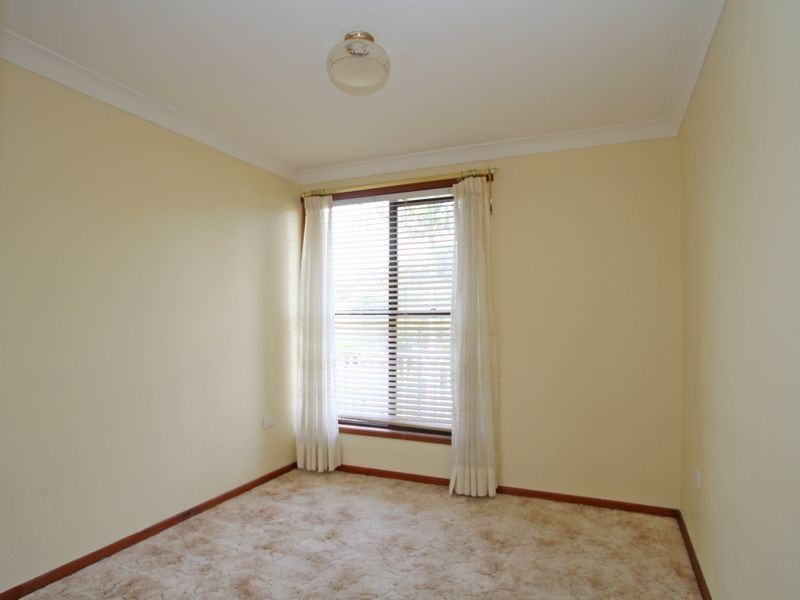 9 Riviera Avenue, Sussex Inlet NSW 2540