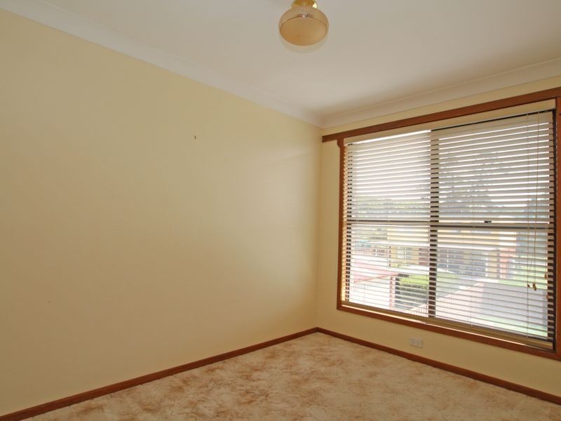 9 Riviera Avenue, Sussex Inlet NSW 2540