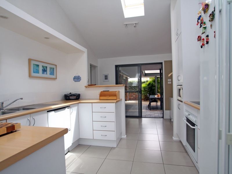 34 Thora Street, Sussex Inlet NSW 2540