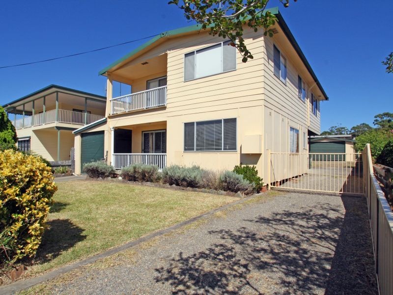 11 Ocean View Road, Sussex Inlet NSW 2540