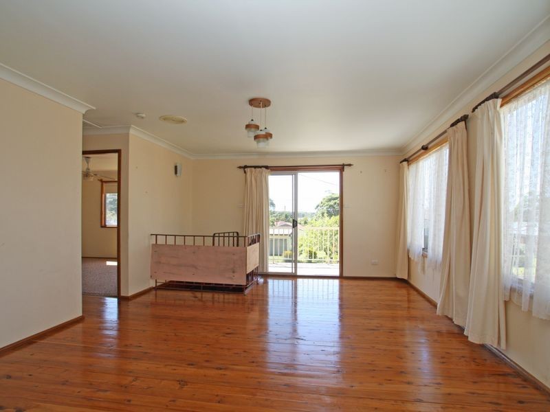 11 Ocean View Road, Sussex Inlet NSW 2540