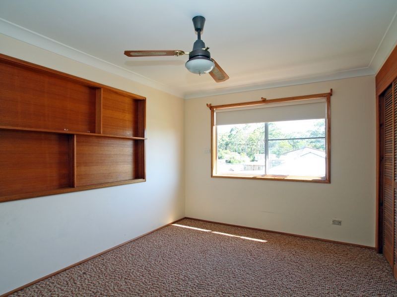 11 Ocean View Road, Sussex Inlet NSW 2540