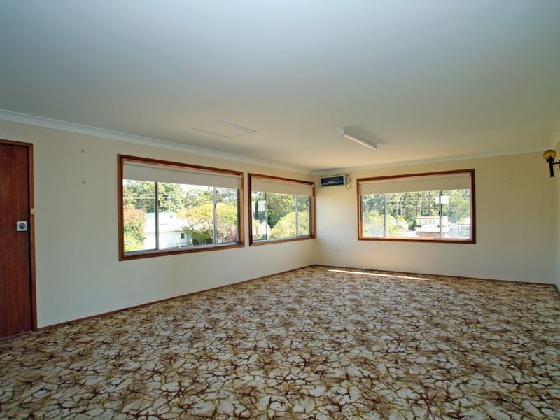 11 Ocean View Road, Sussex Inlet NSW 2540