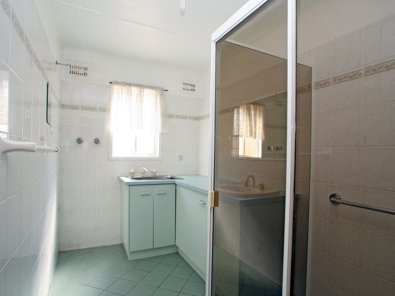 11 Ocean View Road, Sussex Inlet NSW 2540