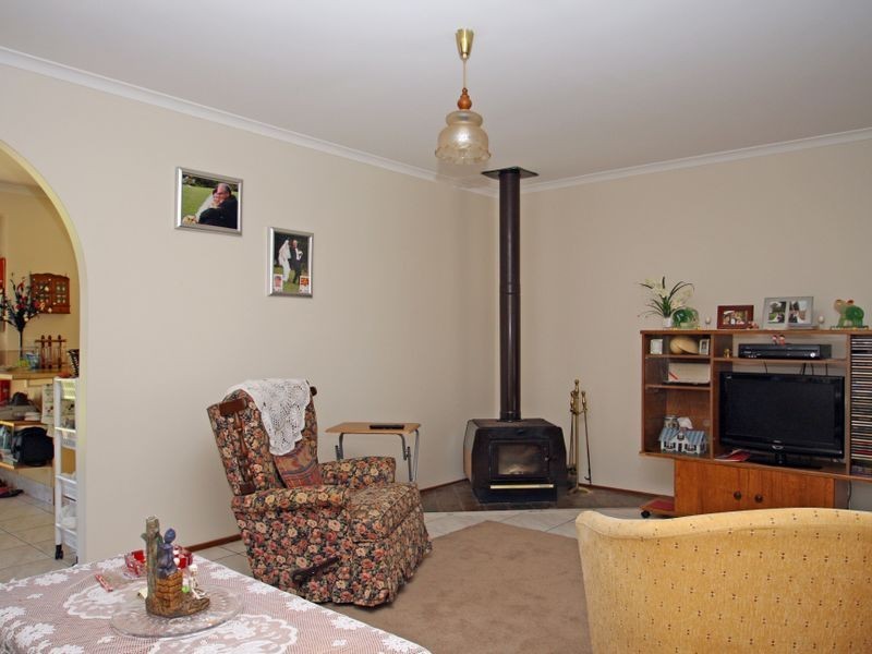 27 Tradewinds Avenue, Sussex Inlet NSW 2540