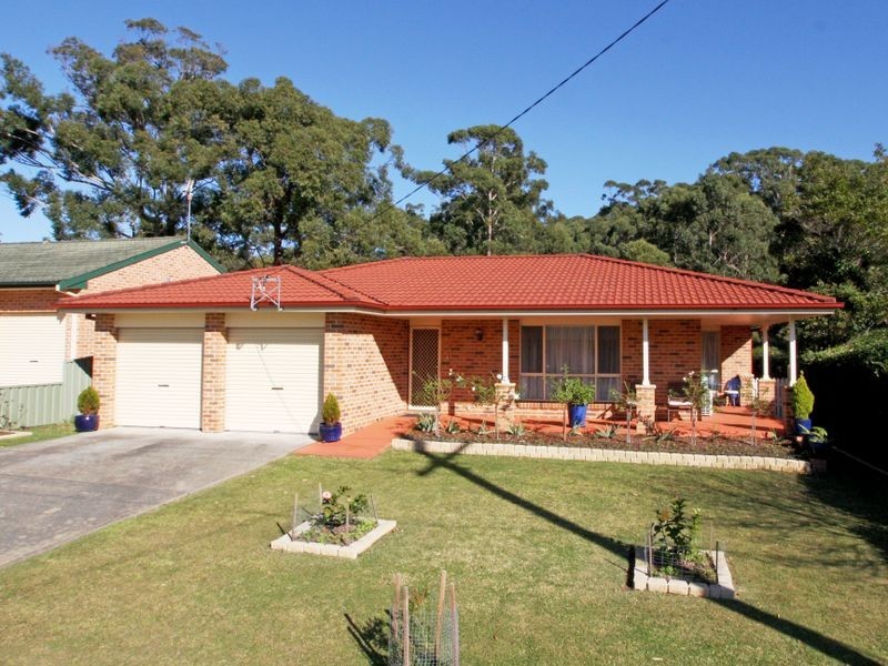 7 Lakeshore Parade, Sussex Inlet NSW 2540