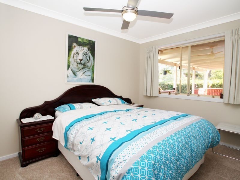 7 Lakeshore Parade, Sussex Inlet NSW 2540