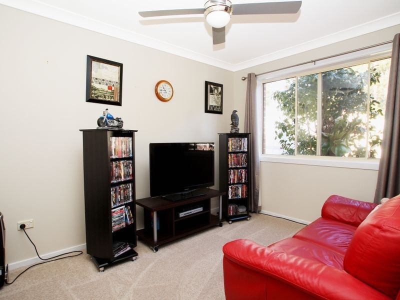 7 Lakeshore Parade, Sussex Inlet NSW 2540