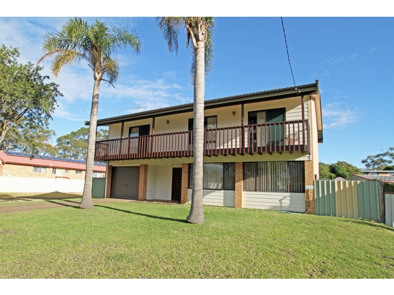 203 River Road, Sussex Inlet NSW 2540