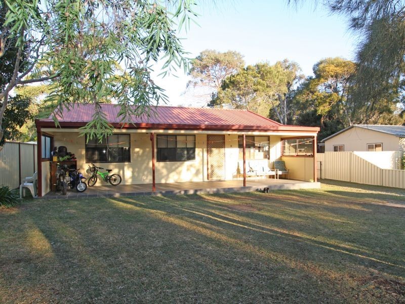 8 Pearl Close, Sussex Inlet NSW 2540