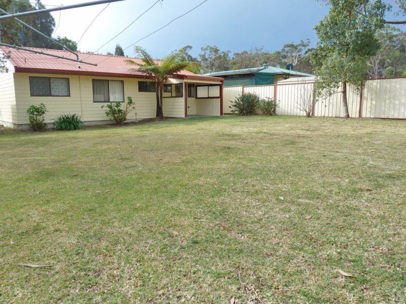 8 Pearl Close, Sussex Inlet NSW 2540