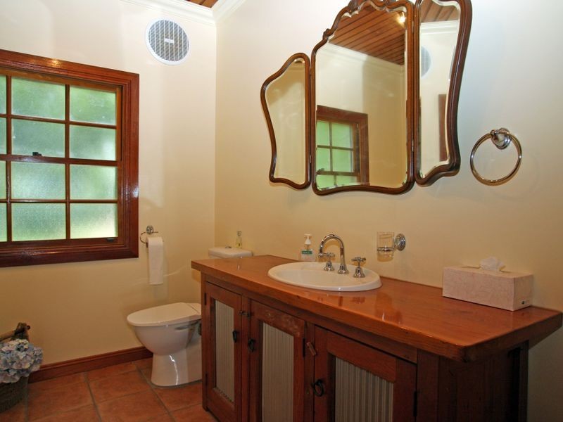 34 Cater Crescent, Sussex Inlet NSW 2540