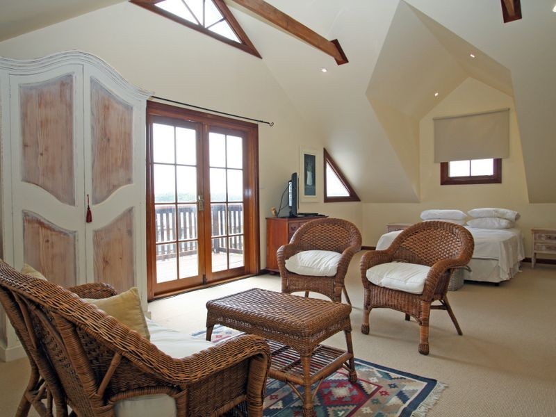 34 Cater Crescent, Sussex Inlet NSW 2540