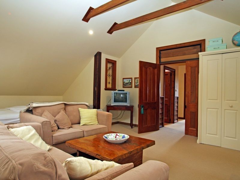 34 Cater Crescent, Sussex Inlet NSW 2540