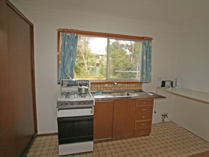 6 Cater Crescent, Sussex Inlet NSW 2540