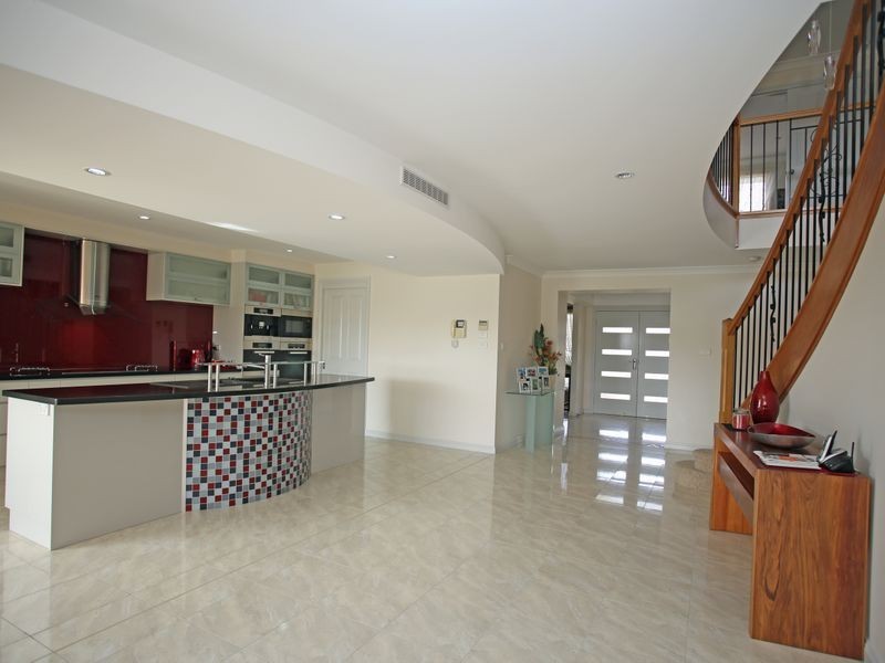 39 Whimbrel Drive, Sussex Inlet NSW 2540