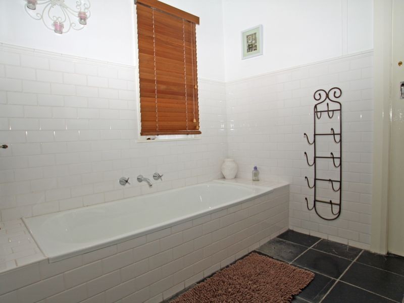 187A Jacobs Drive, Sussex Inlet NSW 2540