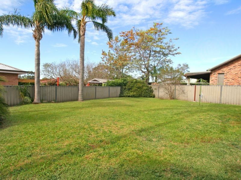 13 Jacana Close, Sussex Inlet NSW 2540