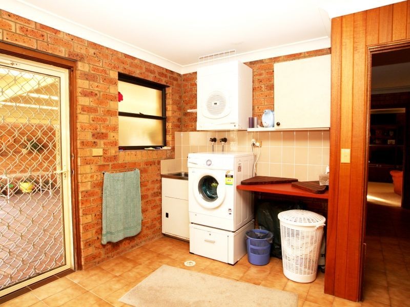 9 Edgewater Avenue, Sussex Inlet NSW 2540