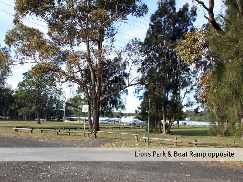 9 Edgewater Avenue, Sussex Inlet NSW 2540