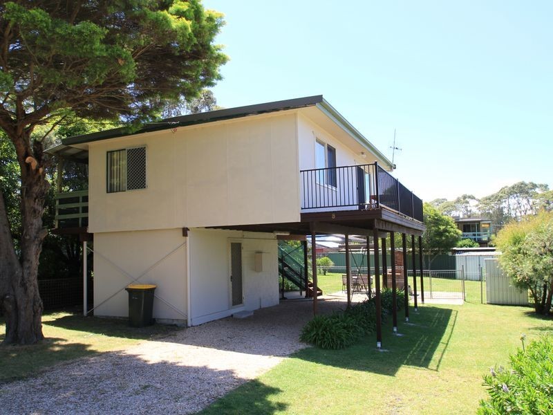 8 Lakeway Avenue, Berrara NSW 2540