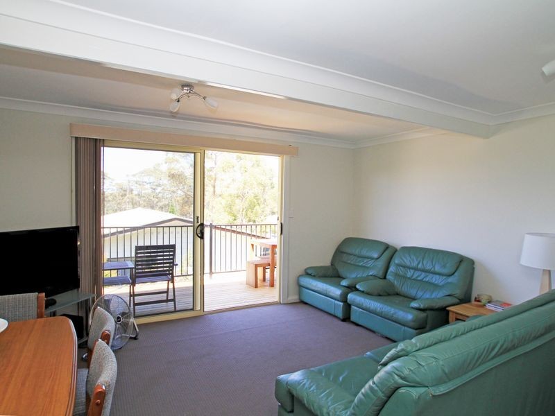 8 Lakeway Avenue, Berrara NSW 2540