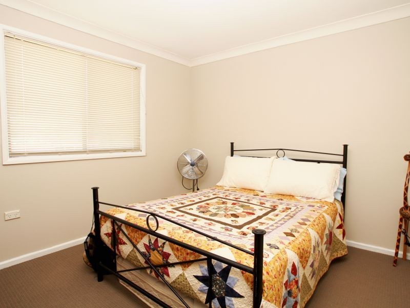 7 Paradise Crescent, Sussex Inlet NSW 2540