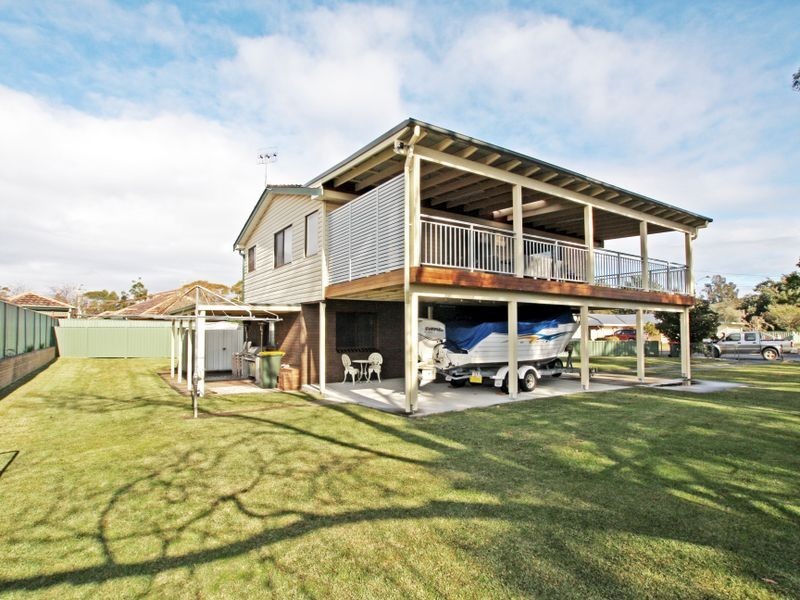 7 Paradise Crescent, Sussex Inlet NSW 2540