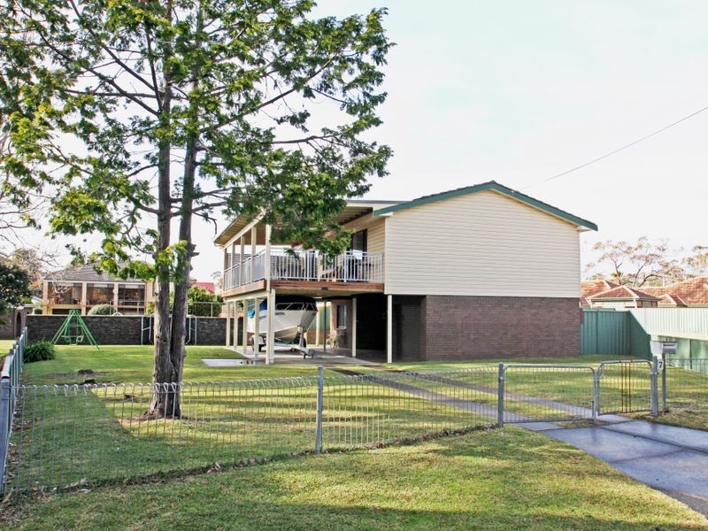 7 Paradise Crescent, Sussex Inlet NSW 2540