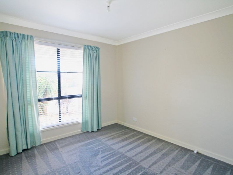 11 Seaberry Street, Sussex Inlet NSW 2540