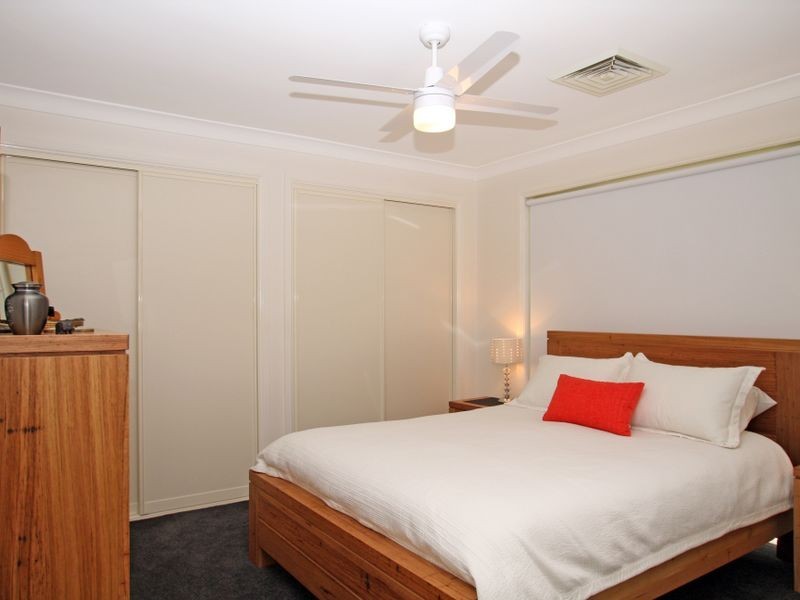 42 Suncrest Avenue, Sussex Inlet NSW 2540