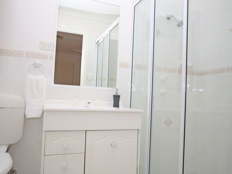 42 Suncrest Avenue, Sussex Inlet NSW 2540