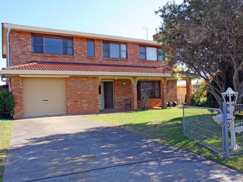 10 Teal Place, Sussex Inlet NSW 2540