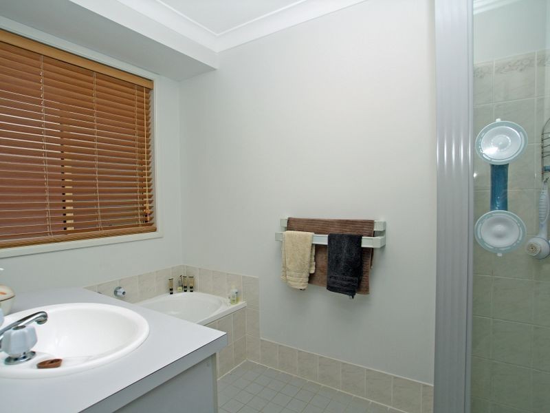 12 Riviera Avenue, Sussex Inlet NSW 2540