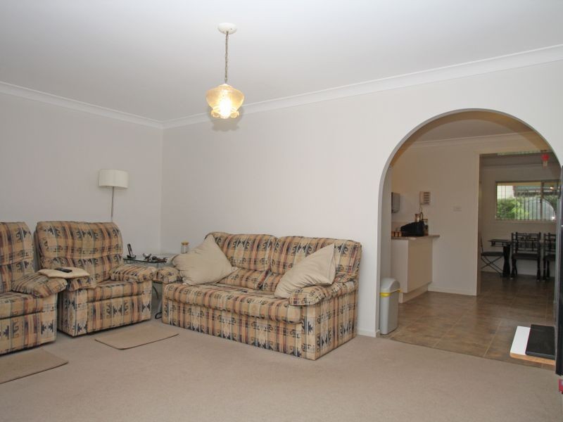 12 Riviera Avenue, Sussex Inlet NSW 2540