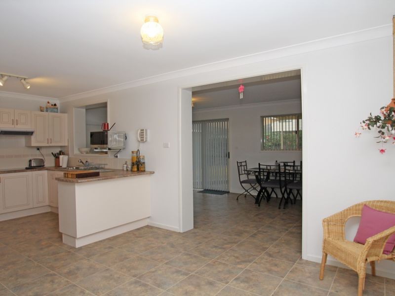 12 Riviera Avenue, Sussex Inlet NSW 2540