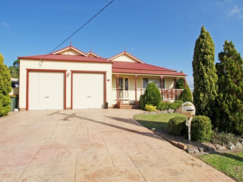 48 Sussex Inlet Road, Sussex Inlet NSW 2540