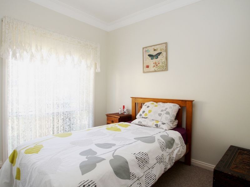 48 Sussex Inlet Road, Sussex Inlet NSW 2540