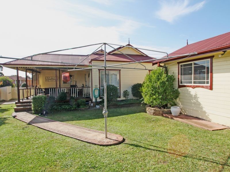 48 Sussex Inlet Road, Sussex Inlet NSW 2540