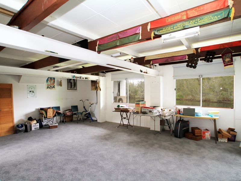 6 Lagoon Crescent, Sussex Inlet NSW 2540