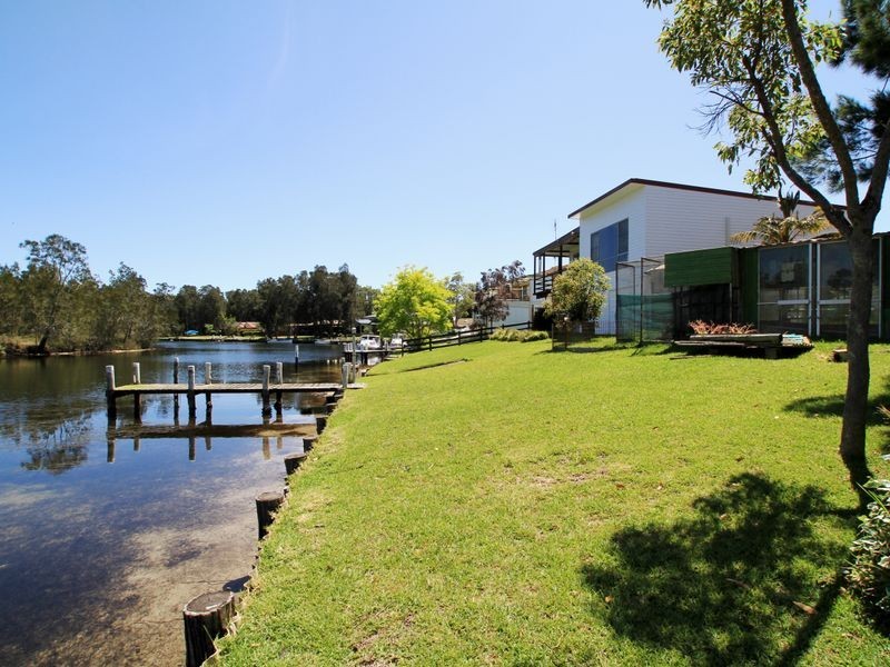 6 Lagoon Crescent, Sussex Inlet NSW 2540