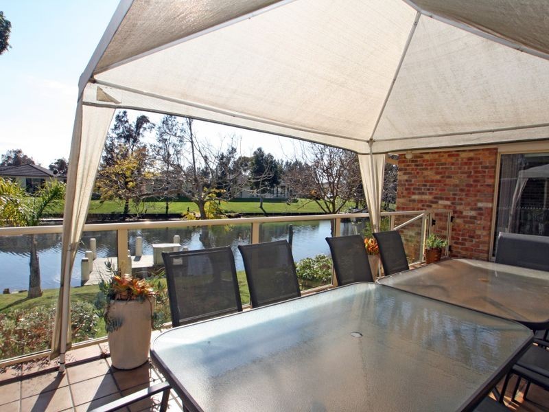 41 Sussex Inlet Road, Sussex Inlet NSW 2540