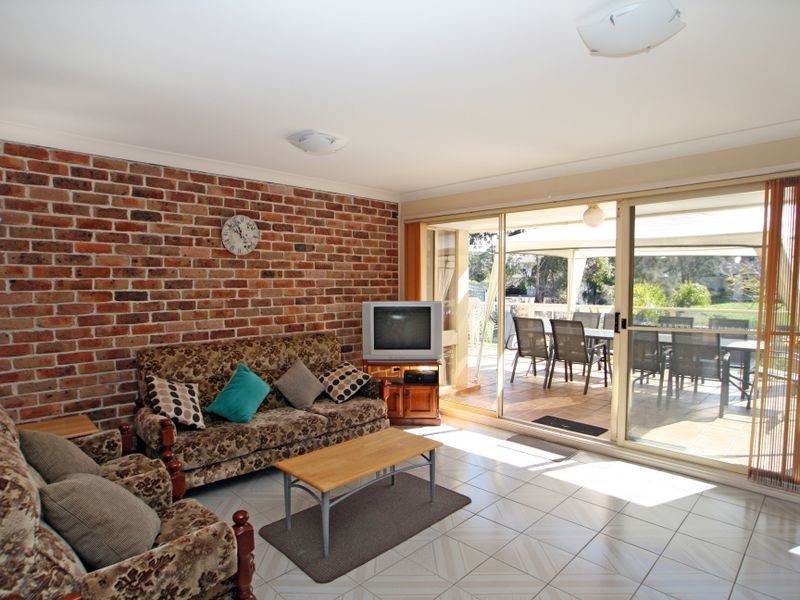 41 Sussex Inlet Road, Sussex Inlet NSW 2540