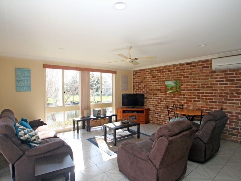 41 Sussex Inlet Road, Sussex Inlet NSW 2540