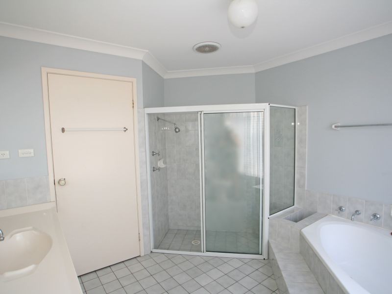 41 Sussex Inlet Road, Sussex Inlet NSW 2540