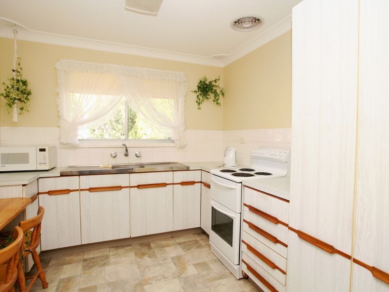 40 River Road, Sussex Inlet NSW 2540