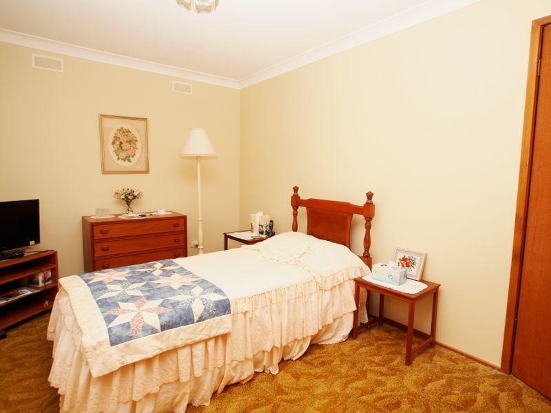 40 River Road, Sussex Inlet NSW 2540