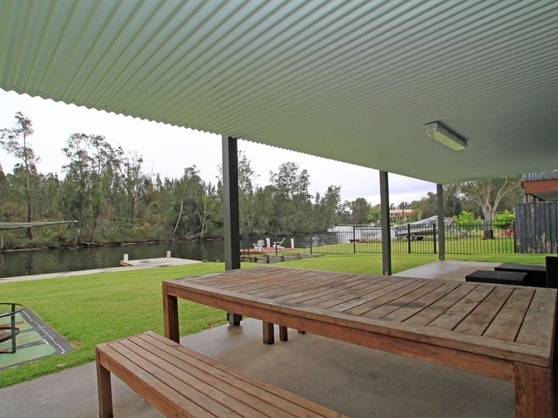 95 Jacobs Drive, Sussex Inlet NSW 2540